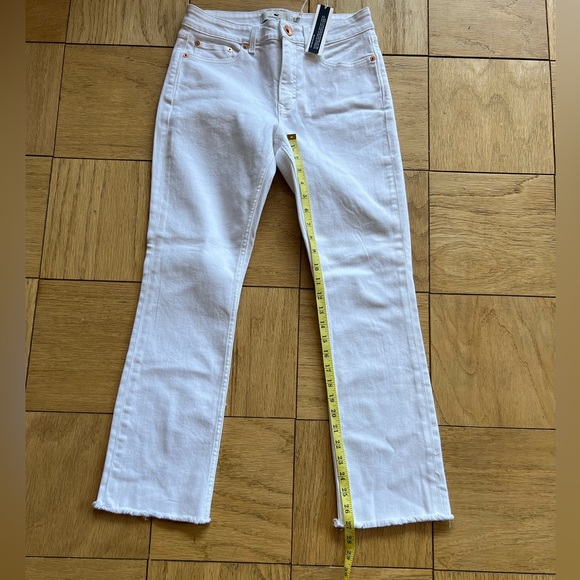 Vineyard Vines Jamie High-Rise Kick Flare Jean - Picture 5 of 9